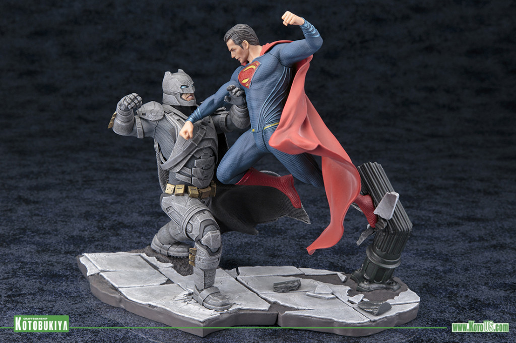 Бэтмен против Супермена от Kotobukiya